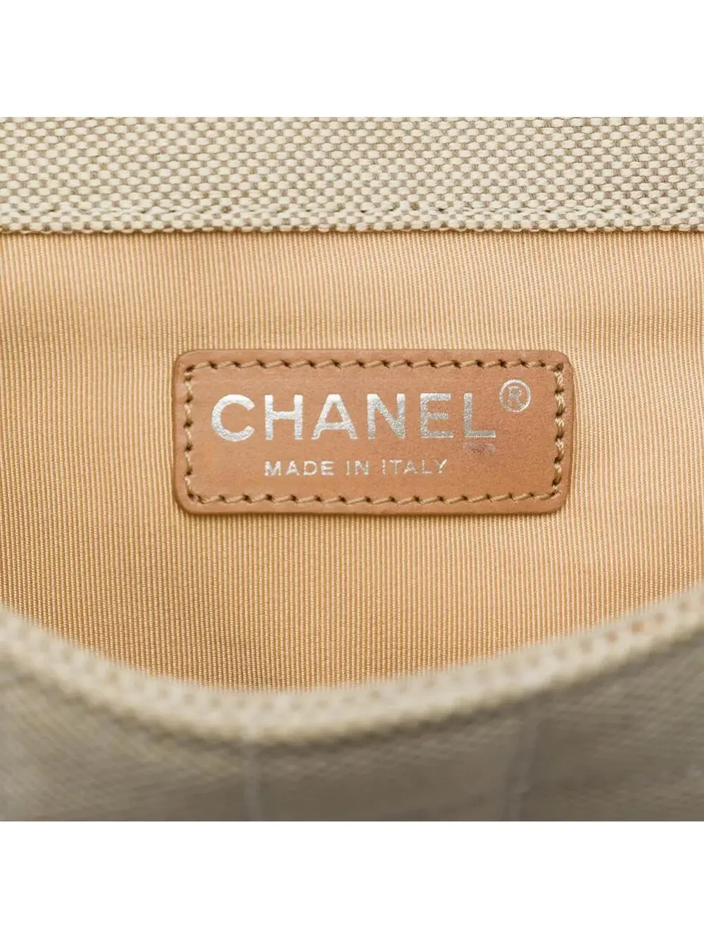 Chanel Cc Chocolate Bar Canvas Camellia #326945C11B